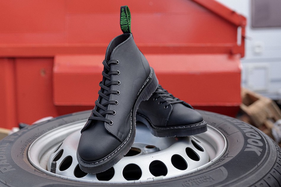 Solovair Greasy Abestøvler Dame Sort | S7-116-BG-G-030