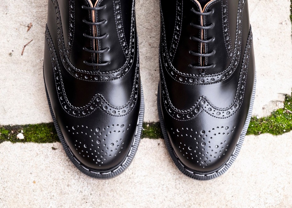 Solovair Hi-Shine English Brogue Sko Dame Sort | S5-811-BK-G-030