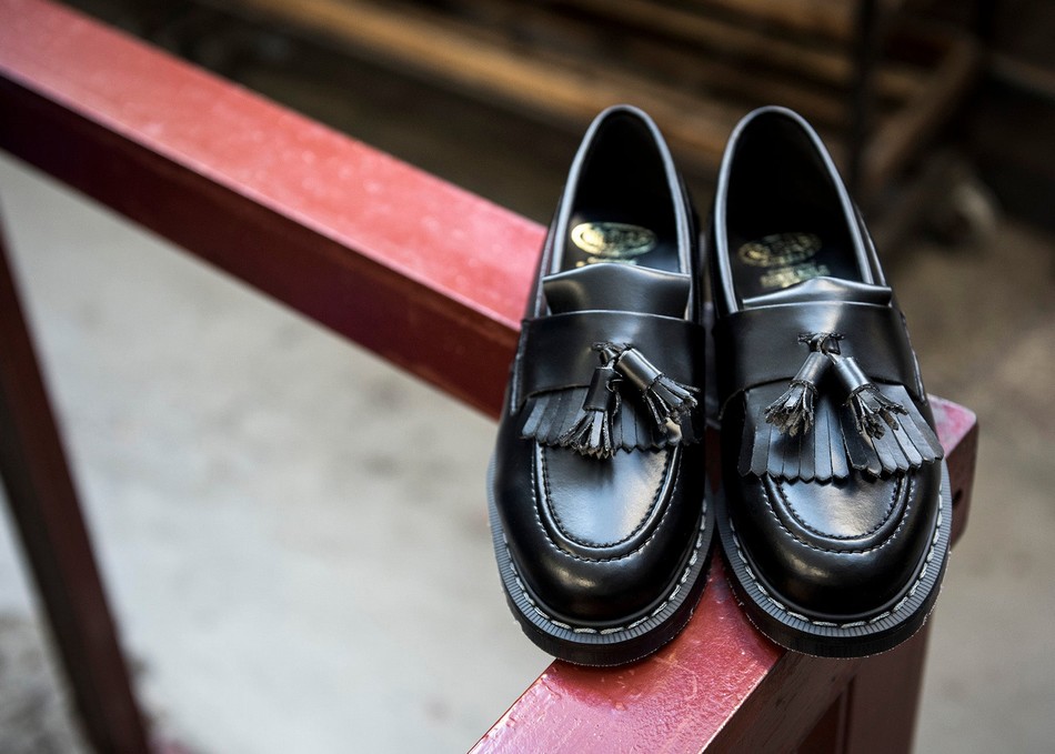Solovair Vegan Hi-Shine Tassel Loafers Dame Sort | VS0-1022-BK-VEG-G-040